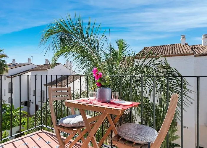 Benavista 2 By Asola